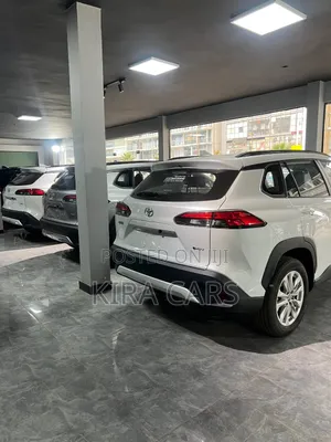 New Toyota Corolla Cross 2025 Silver