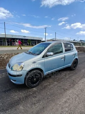 Toyota Vitz 2004 Blue