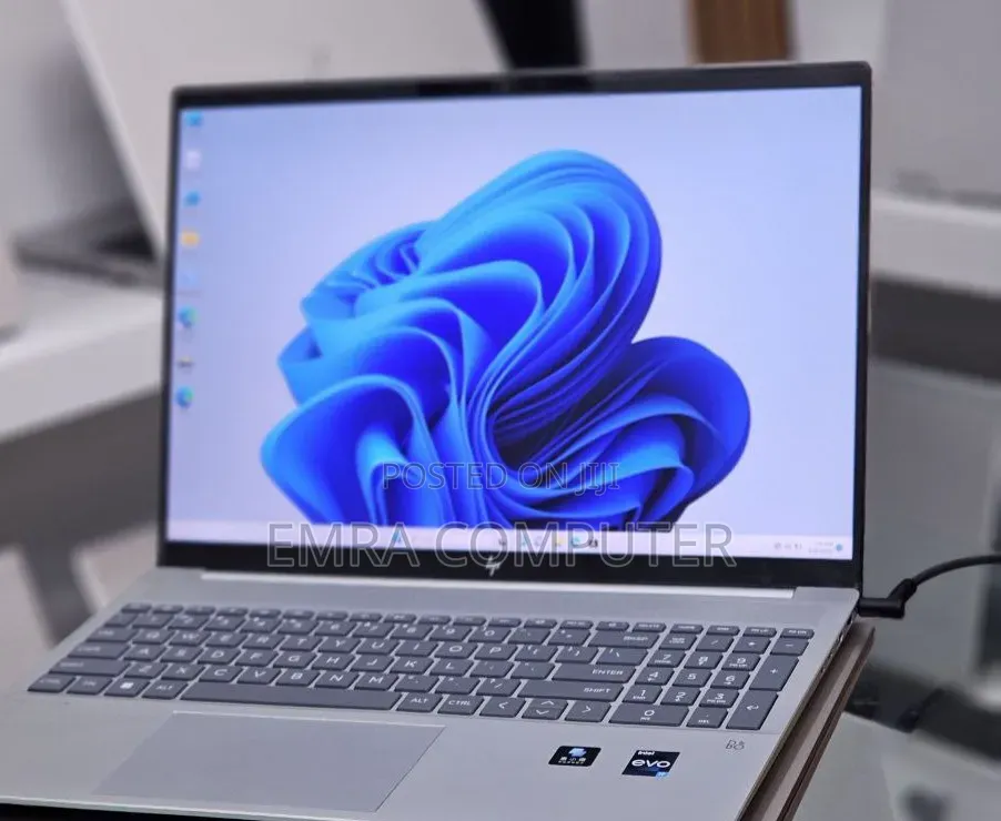 New Laptop HP 16GB Intel Core i7 SSD 1T