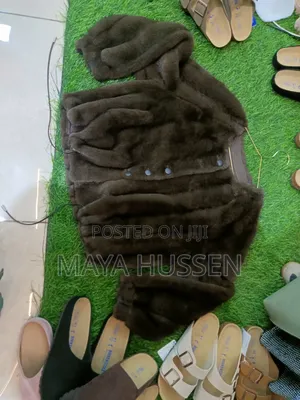 Faux Fur Jacket - Soft Plush Crop Winter Coat