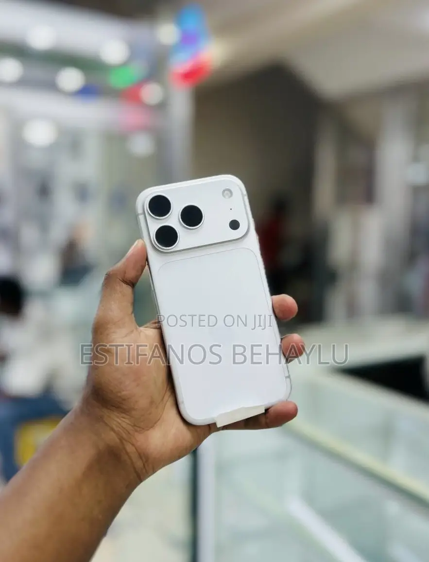 New Apple iPhone 17 Pro 256 GB White