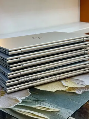 New Laptop HP EliteBook x360 1040 G9 16GB Intel Core i7 SSD 512GB
