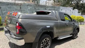 Toyota Hilux 2021 Teal