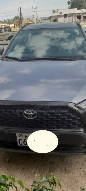 Toyota Corolla Cross Hybrid 2024 Beige