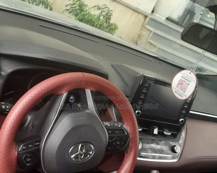 Toyota Corolla Cross Hybrid 2024 Beige