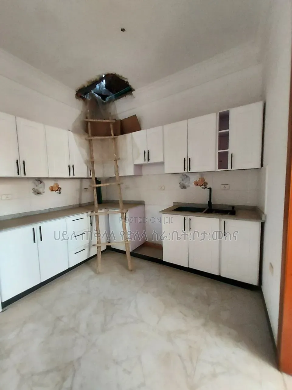 Furnished 8bdrm Townhouse/Terrace in Ayat Area, Yeka for sale
