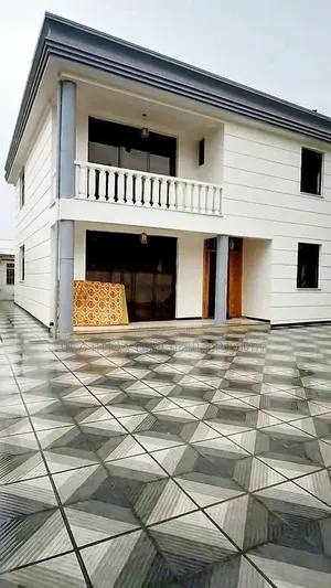 Furnished 6bdrm Townhouse/Terrace in Ayat Zone Inside, Yeka for sale