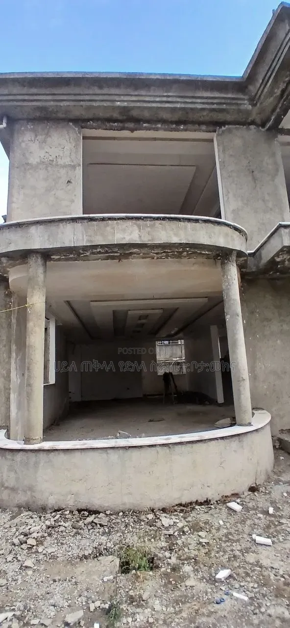 6bdrm Townhouse/Terrace in Rosseta Realstate, Oromia-Finfinne for sale