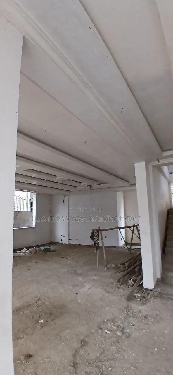 6bdrm Townhouse/Terrace in Rosseta Realstate, Oromia-Finfinne for sale