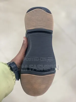 Full Black Skechers Sneakers