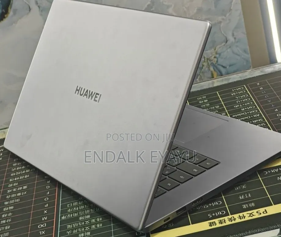 New Laptop Huawei 8GB Intel Core i3 SSD 256GB