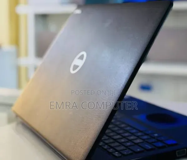 New Laptop Dell 8GB Intel Core i5 SSD 512GB