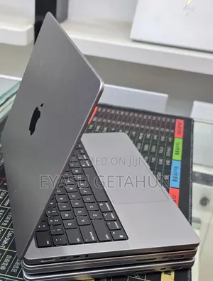 New Laptop Apple MacBook Pro 2021 M1 32GB Apple M1 Pro SSD 512GB