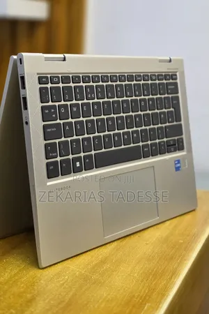 New Laptop HP EliteBook 830 G8 16GB Intel Core i5 SSD 512GB