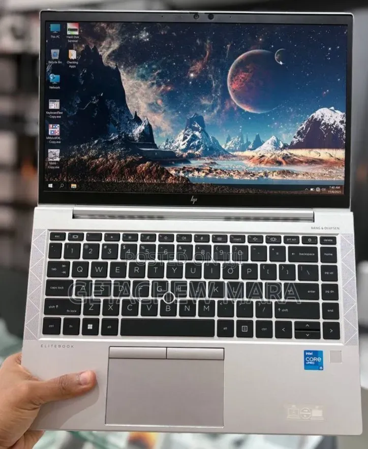 New Laptop HP EliteBook 830 G8 8GB Intel Core i5 SSD 512GB