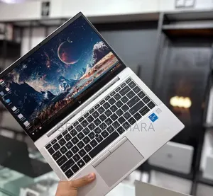 New Laptop HP EliteBook 830 G8 8GB Intel Core i5 SSD 512GB