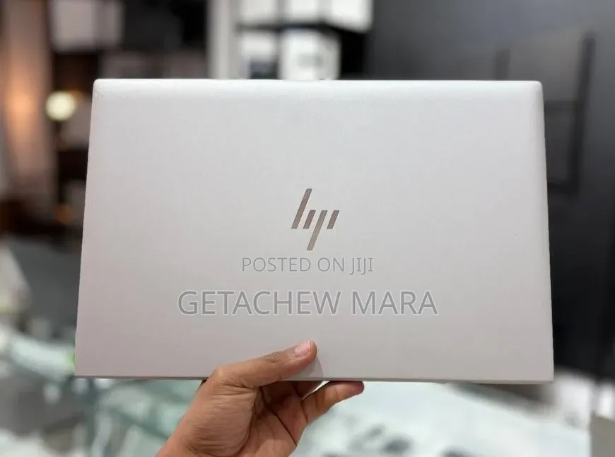 New Laptop HP EliteBook 830 G8 8GB Intel Core i5 SSD 512GB