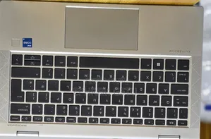 New Laptop HP EliteBook 830 G8 16GB Intel Core i5 SSD 512GB