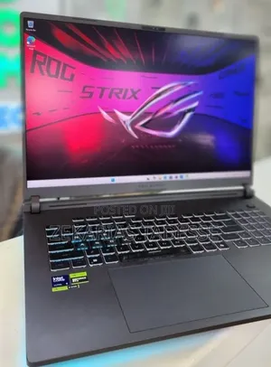 New Laptop Asus ROG Strix G18 32GB Intel Core Ultra 9 SSD 2T
