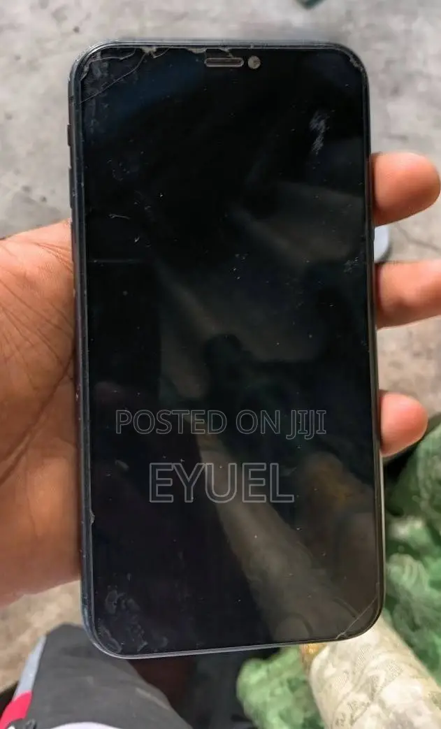 Apple iPhone 11 64 GB Black