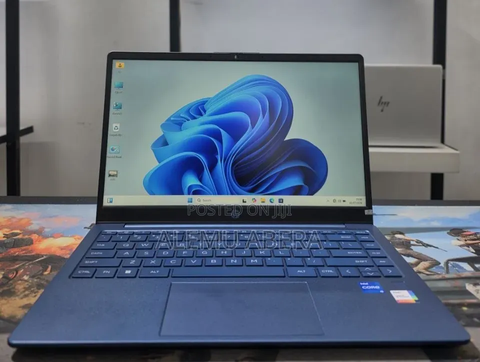 New Laptop HP 16GB Intel Core i5 SSD 1T