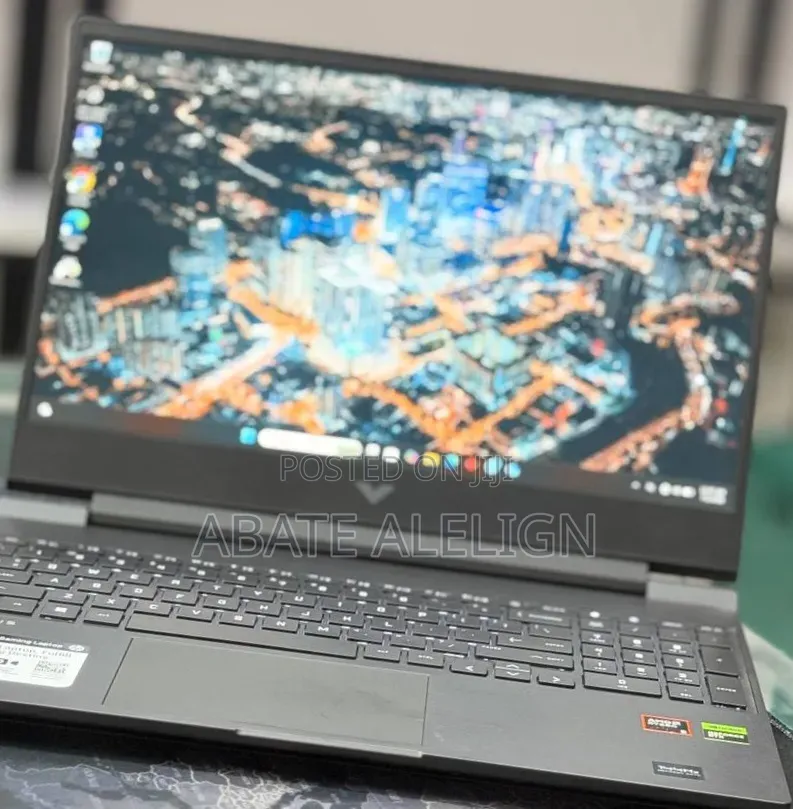 New Laptop HP Victus 15 16GB AMD Ryzen 5 SSD 512GB