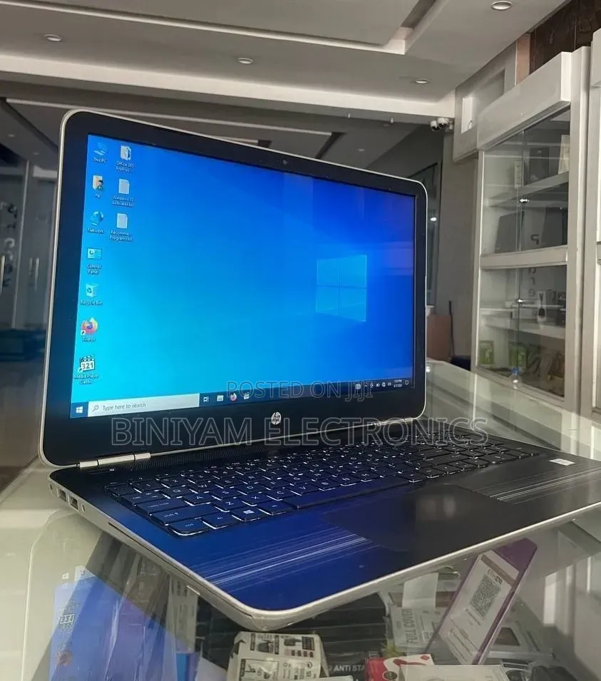 New Laptop HP Pavilion 15 8GB Intel Core i5 HDD 1T