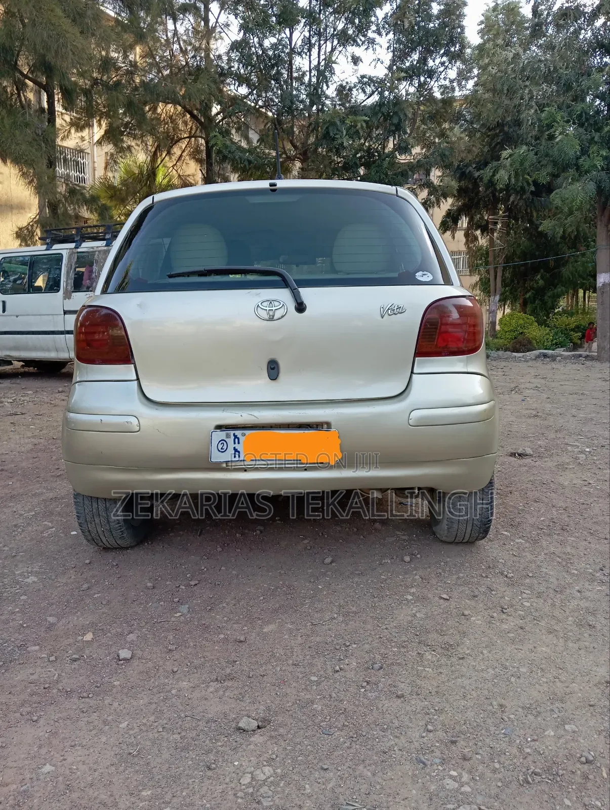 Toyota Vitz 2004 Gold