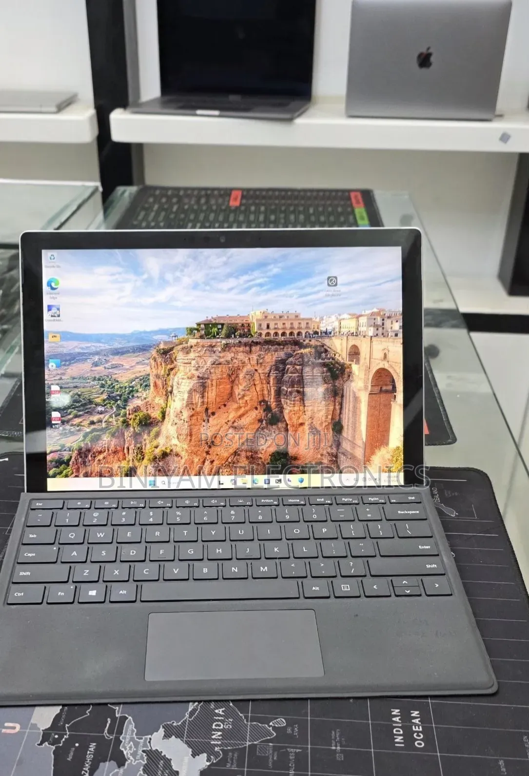 New Laptop Microsoft Surface Pro 7 16GB Intel Core i7 SSD 512GB