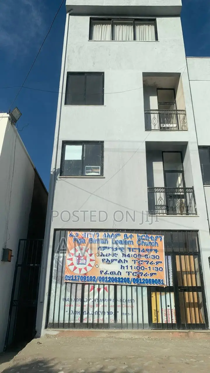 Commercial Building For Sale