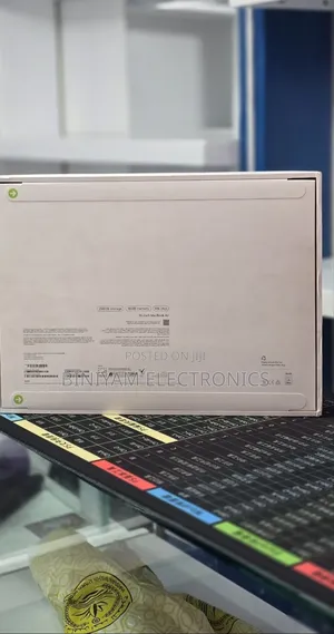New Laptop Apple MacBook Air 2025 M4 16GB Apple M4 SSD 256GB