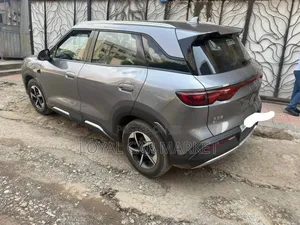 BYD Yuan Up 2025 Gray
