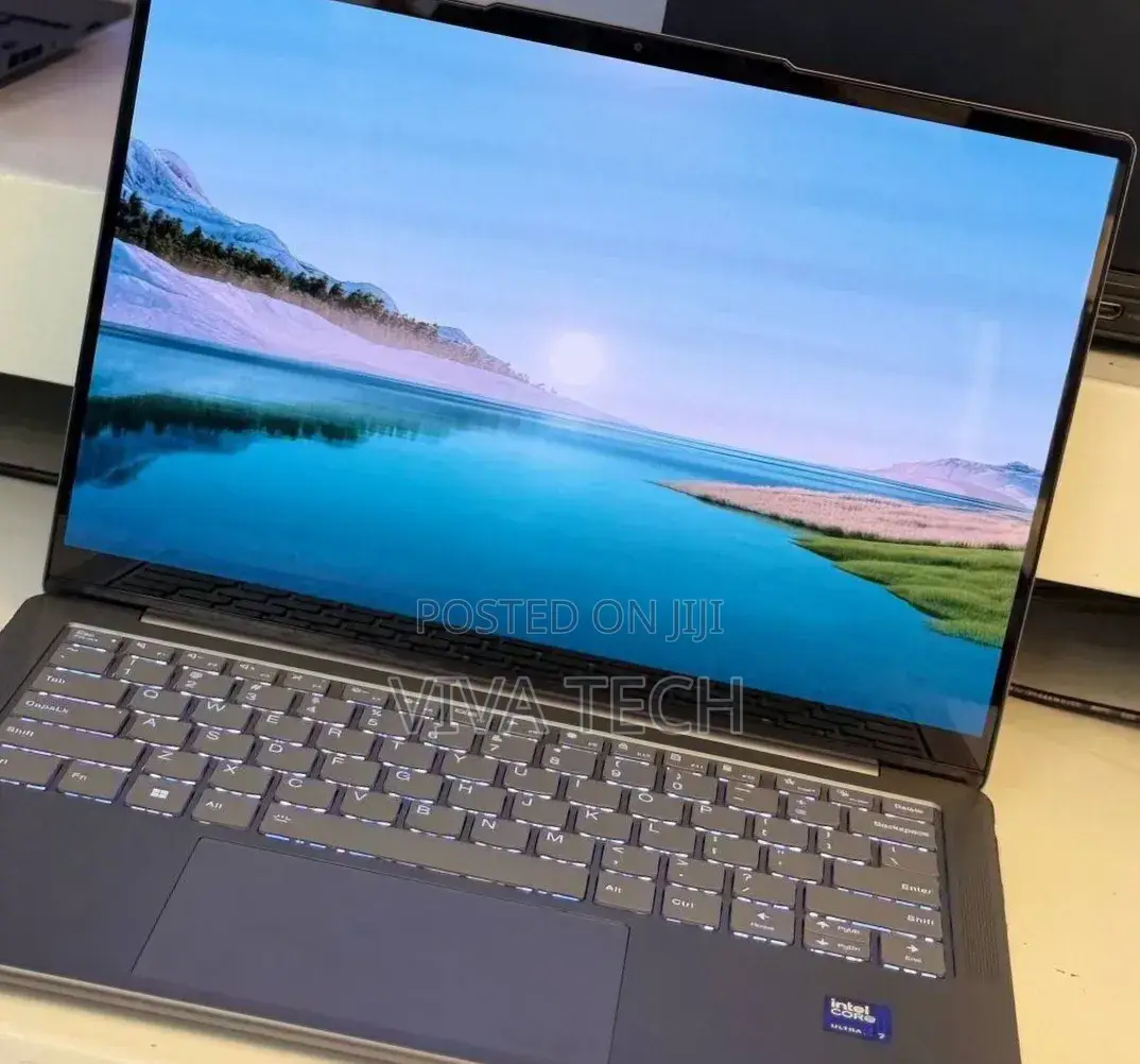 New Laptop Lenovo Yoga 7i 16GB Intel Core Ultra 7 SSD 512GB