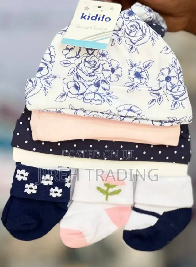 Kidilo Smart Baby Hat Sock Set 0-9months የሕፃናት ቆብ እና ካልሲ ስብስብ ከ0–9ወር