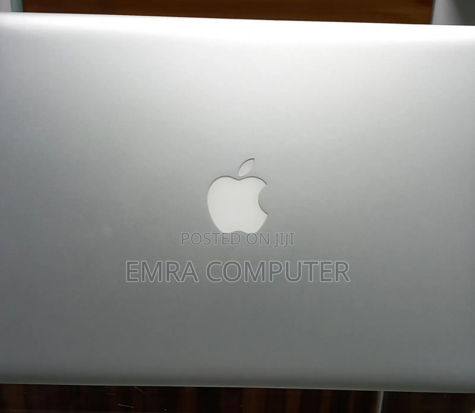 New Laptop Apple MacBook 2012 8GB Intel Core i5 SSD 500GB