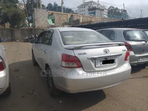 Toyota Yaris 2008 Silver