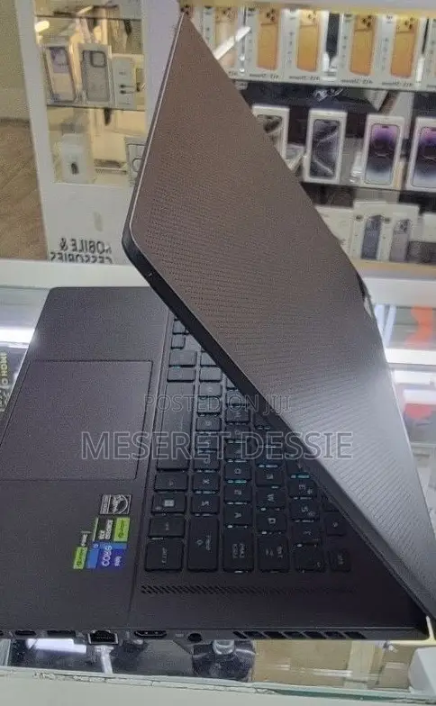 New Laptop 16GB Intel Core i7 SSD 512GB