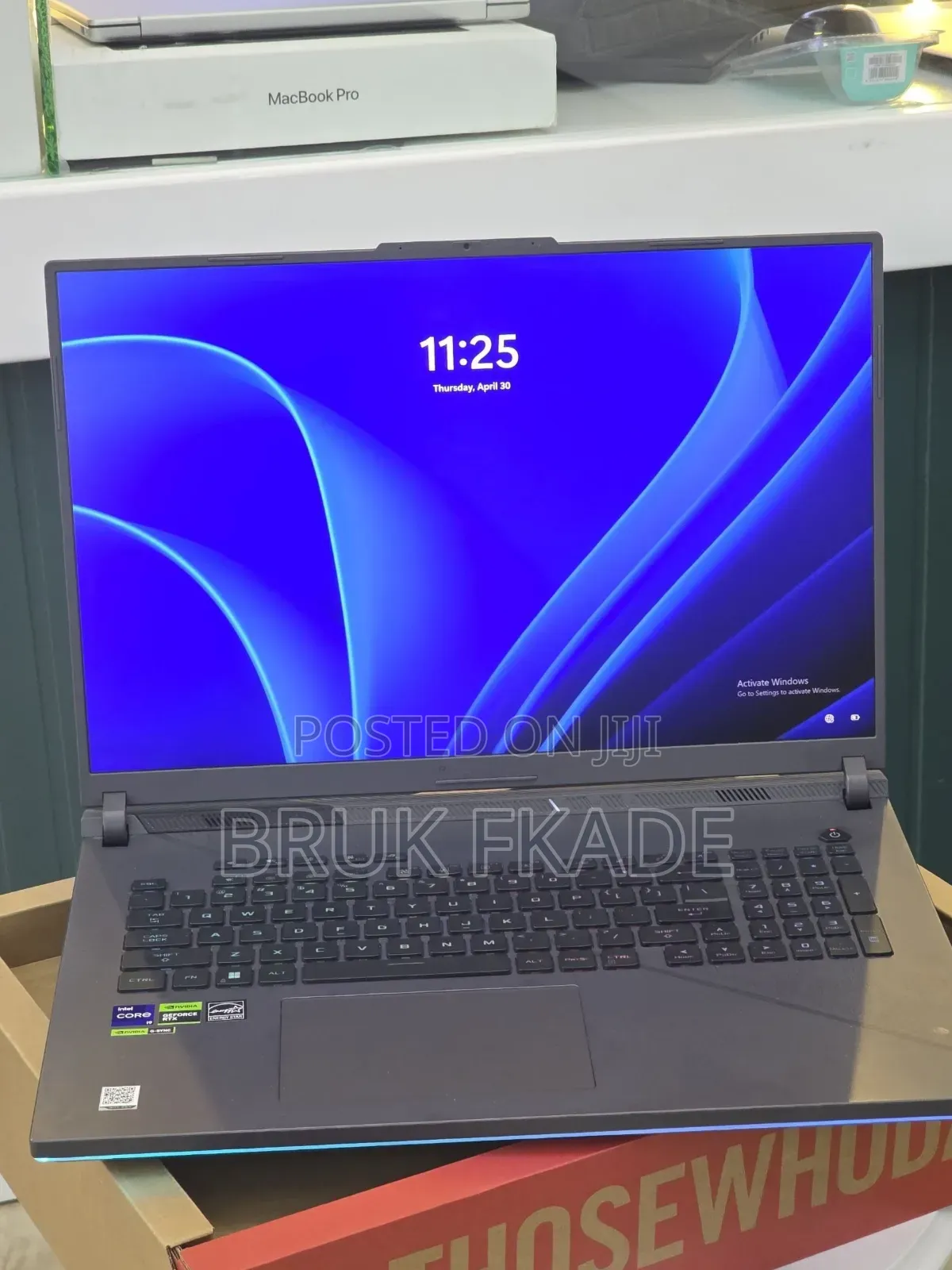 New Laptop Asus ROG Strix G18 16GB Intel Core i9 SSD 1T