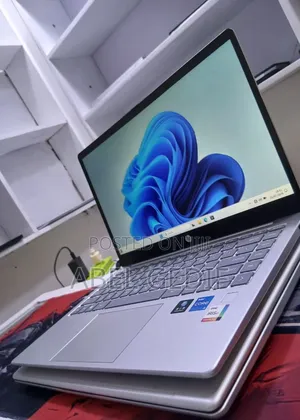 New Laptop HP Stream Notebook 16GB Intel Core i5 SSD 1T