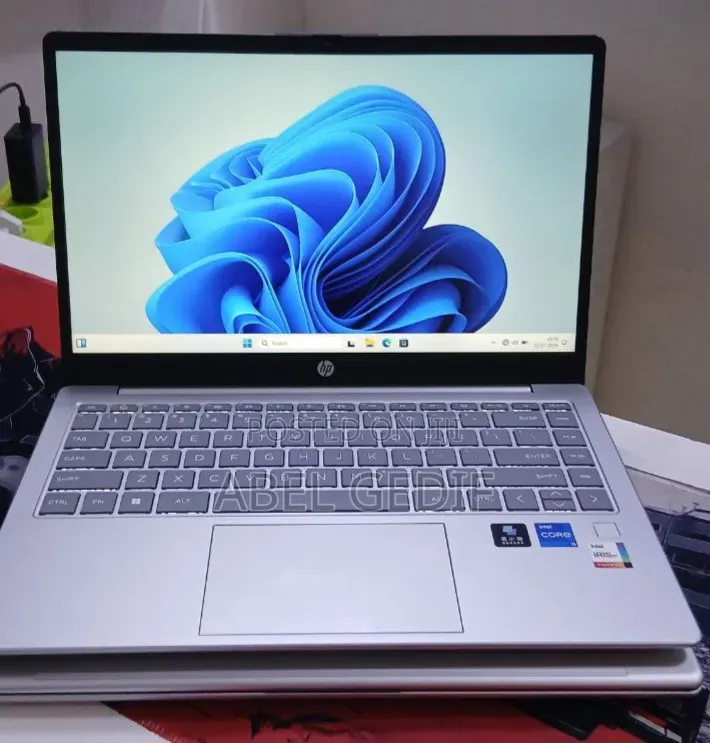 New Laptop HP Stream Notebook 16GB Intel Core i5 SSD 1T