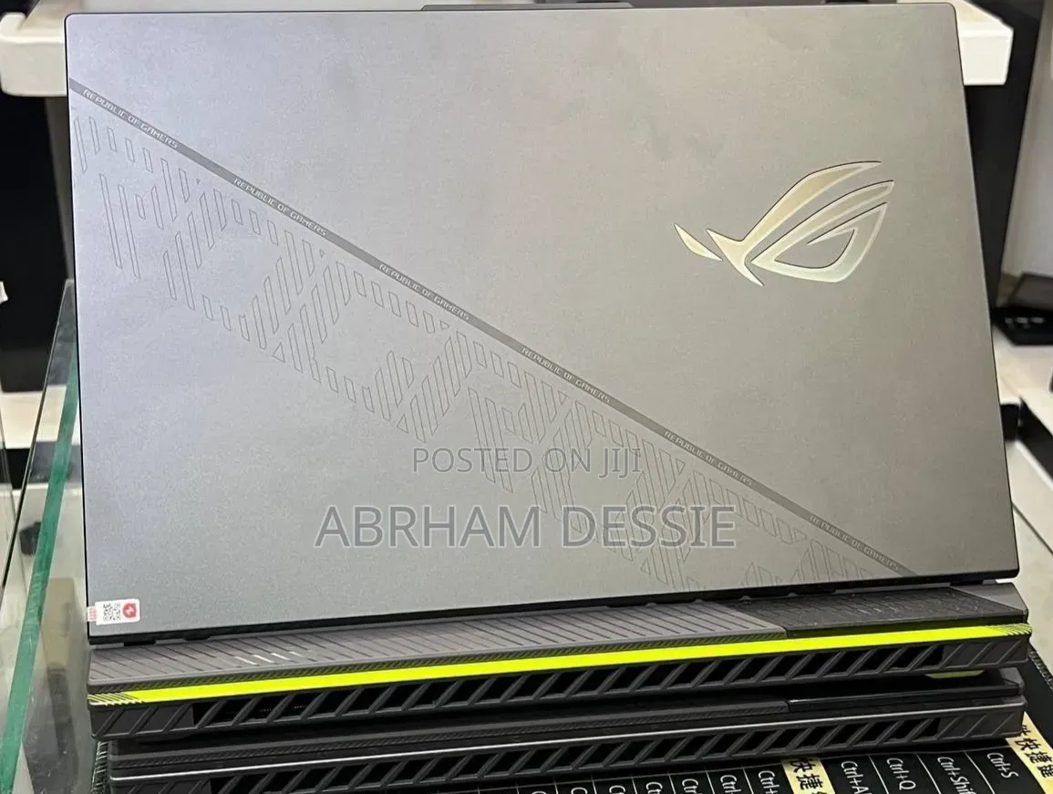 New Laptop Asus 16GB Intel Core i9 SSD 1T