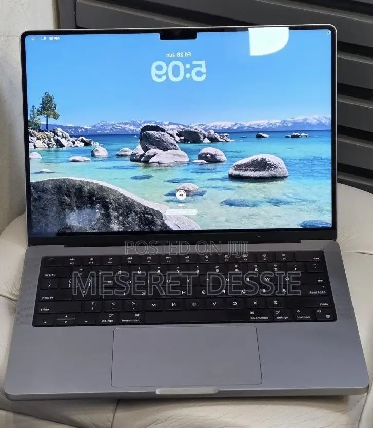 New Laptop Apple MacBook Pro 2021 M1 16GB Apple M1 Pro SSD 512GB