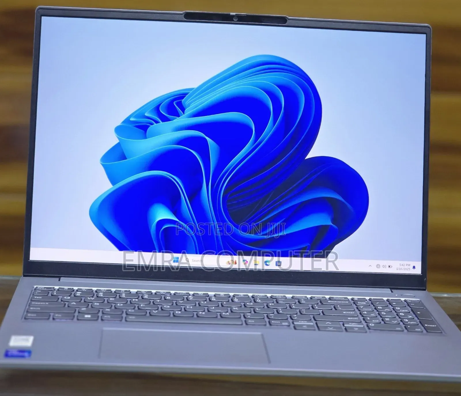 New Laptop Lenovo 16GB Intel Core i7 SSD 512GB