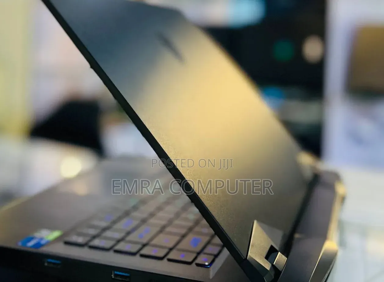 New Laptop MSI 16GB Intel Core i7 SSD 512GB