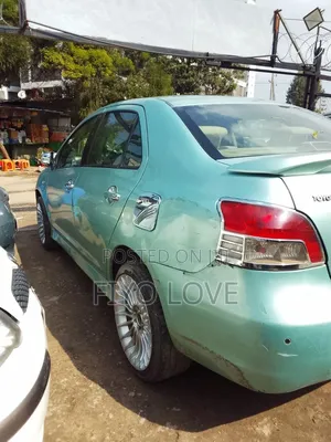 Toyota Yaris 2008 Green