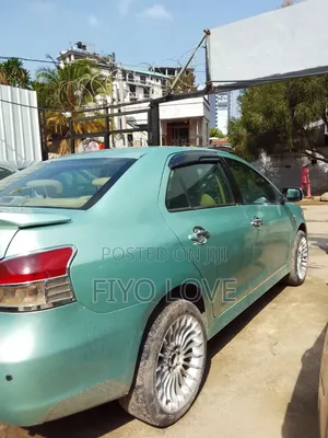 Toyota Yaris 2008 Green