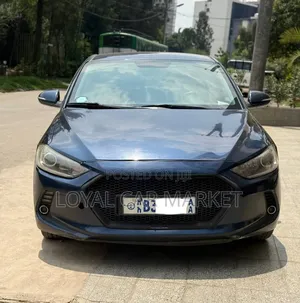 Hyundai Avante 2017 Blue