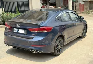 Hyundai Avante 2017 Blue