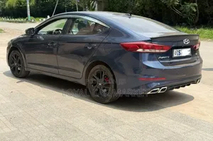 Hyundai Avante 2017 Blue