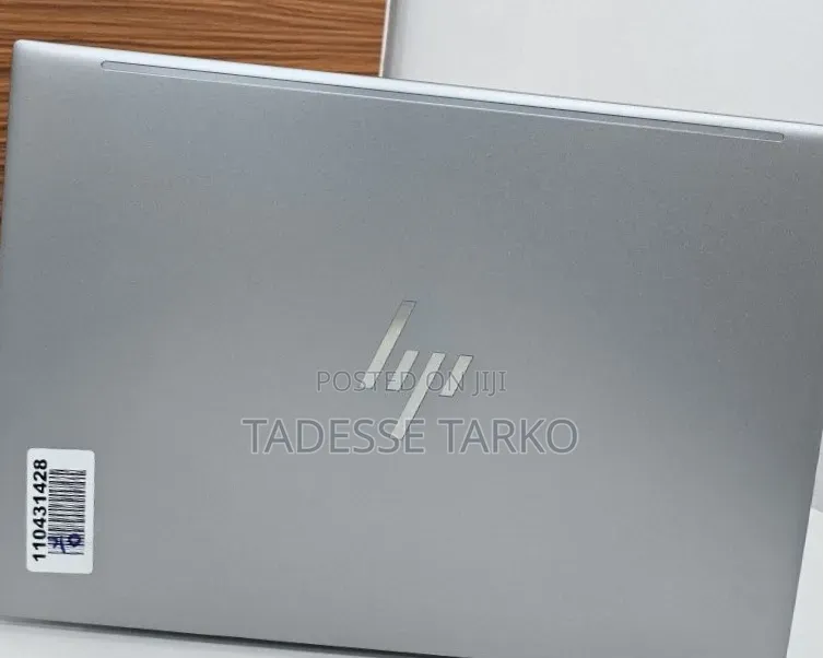 New Laptop HP ZBook Firefly 14 G10 16GB Intel Core i7 SSD 512GB
